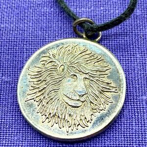 Vintage 999 pure silver reversible round pendant with black leather 22inch cord